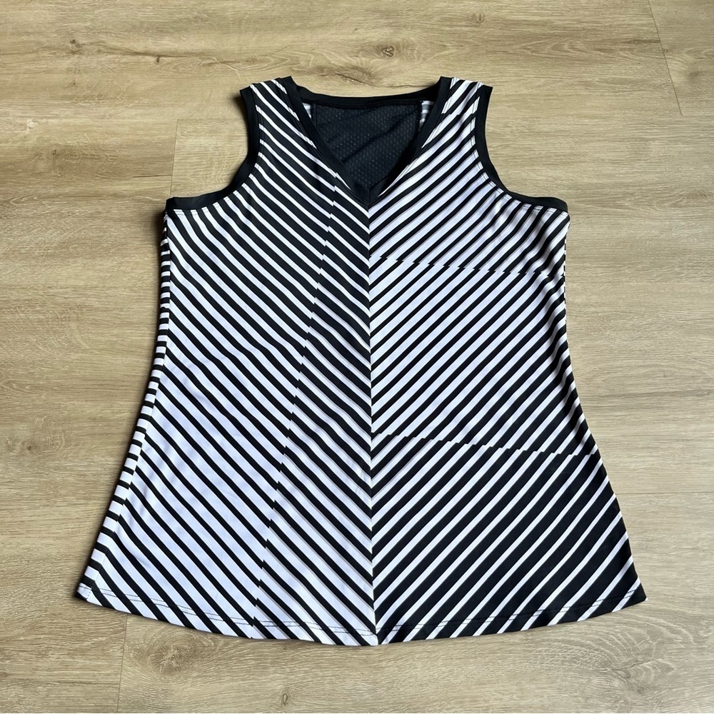 Tail Black and White Striped Sleeveless V neck Blouse Women's Medium